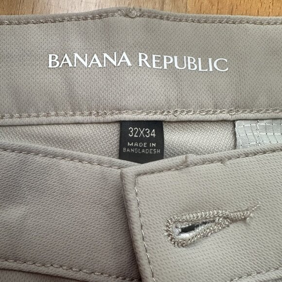 Banana Republic Flat Front pants - Lightweight 32x34, Cream / Tan, Style 1557516 - Picture 5 of 8